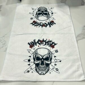 Wicked‎ Skull Double Print Hand Towel